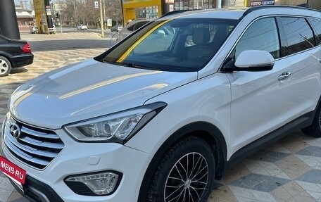 Hyundai Santa Fe III рестайлинг, 2014 год, 2 000 000 рублей, 2 фотография