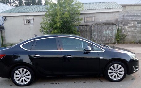 Opel Astra J, 2013 год, 929 000 рублей, 4 фотография