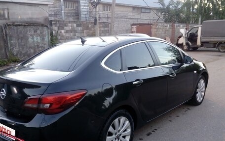 Opel Astra J, 2013 год, 929 000 рублей, 5 фотография