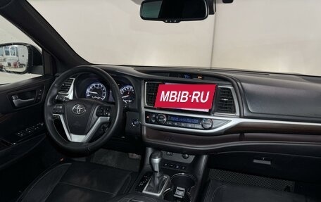 Toyota Highlander III, 2014 год, 2 900 000 рублей, 15 фотография