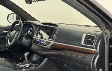 Toyota Highlander III, 2014 год, 2 900 000 рублей, 25 фотография