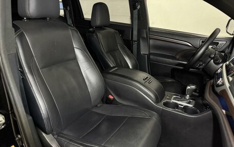 Toyota Highlander III, 2014 год, 2 900 000 рублей, 24 фотография