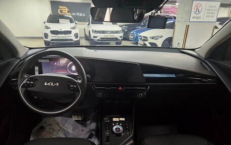 KIA Niro, 2023 год, 1 355 123 рублей, 6 фотография