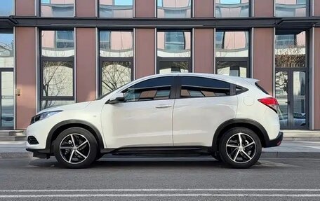 Honda Vezel, 2022 год, 1 662 760 рублей, 6 фотография