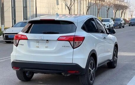 Honda Vezel, 2022 год, 1 662 760 рублей, 7 фотография