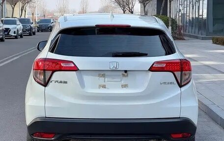 Honda Vezel, 2022 год, 1 662 760 рублей, 8 фотография