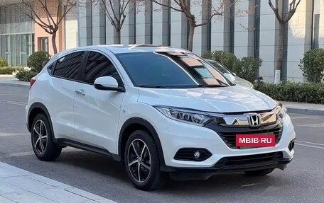 Honda Vezel, 2022 год, 1 662 760 рублей, 3 фотография