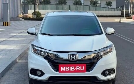Honda Vezel, 2022 год, 1 662 760 рублей, 2 фотография