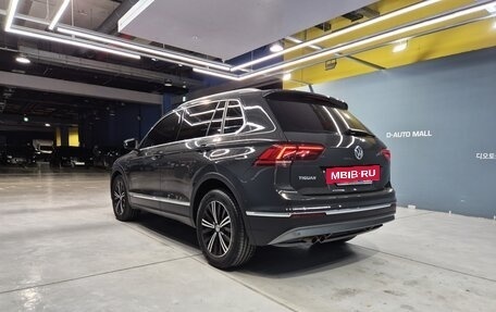 Volkswagen Tiguan II, 2021 год, 2 555 123 рублей, 5 фотография