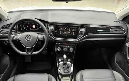 Volkswagen T-Roc I, 2022 год, 1 480 888 рублей, 10 фотография