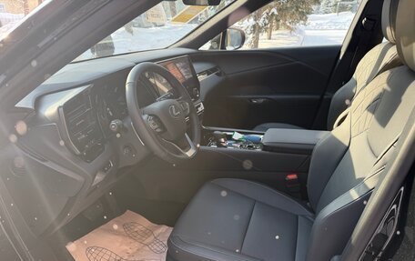 Lexus RX IV рестайлинг, 2025 год, 7 290 000 рублей, 12 фотография