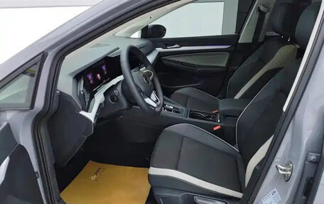 Volkswagen Golf VIII, 2022 год, 1 870 000 рублей, 5 фотография