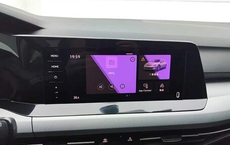 Volkswagen Golf VIII, 2022 год, 1 870 000 рублей, 10 фотография