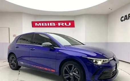 Volkswagen Golf VIII, 2022 год, 1 850 000 рублей, 3 фотография