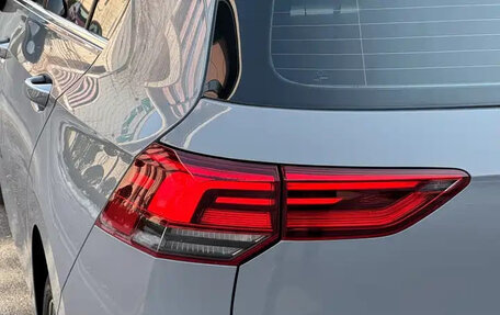 Volkswagen Golf VIII, 2022 год, 1 910 000 рублей, 7 фотография