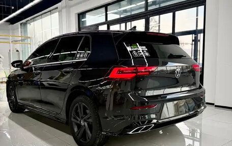 Volkswagen Golf VIII, 2022 год, 1 930 000 рублей, 4 фотография