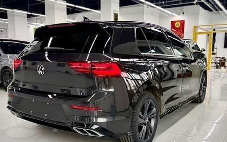 Volkswagen Golf VIII, 2022 год, 1 930 000 рублей, 6 фотография