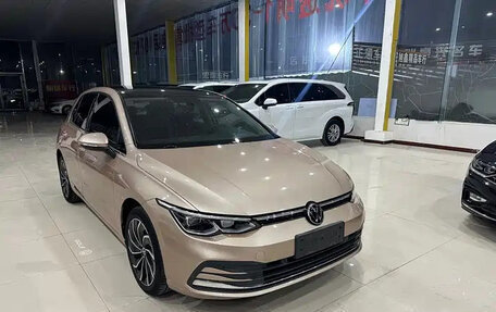 Volkswagen Golf VIII, 2022 год, 1 790 000 рублей, 3 фотография
