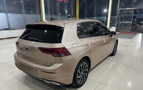 Volkswagen Golf VIII, 2022 год, 1 790 000 рублей, 4 фотография