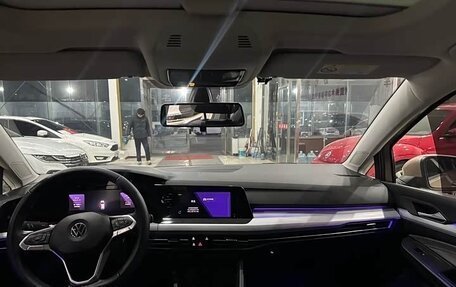 Volkswagen Golf VIII, 2022 год, 1 790 000 рублей, 9 фотография