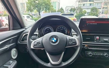 BMW 1 серия, 2022 год, 1 550 000 рублей, 7 фотография