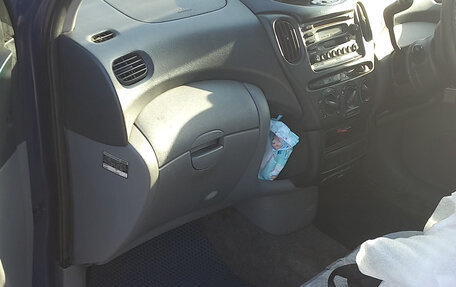 Toyota FunCargo, 2001 год, 400 000 рублей, 9 фотография