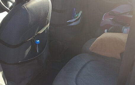 Toyota FunCargo, 2001 год, 400 000 рублей, 8 фотография