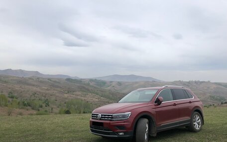 Volkswagen Tiguan II, 2018 год, 3 150 000 рублей, 1 фотография