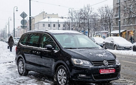 Volkswagen Sharan II, 2011 год, 1 058 000 рублей, 1 фотография