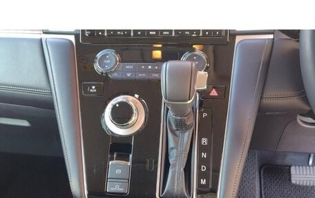 Mitsubishi Delica D:5 I, 2022 год, 2 900 000 рублей, 9 фотография