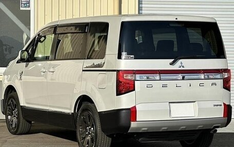 Mitsubishi Delica D:5 I, 2022 год, 2 900 000 рублей, 8 фотография