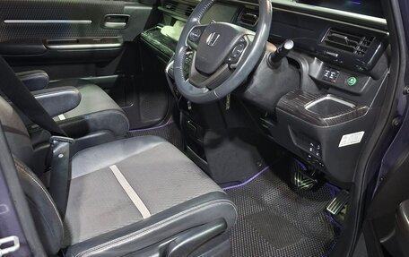 Honda Stepwgn IV, 2017 год, 2 080 000 рублей, 4 фотография