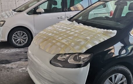 Volkswagen Sharan II, 2011 год, 1 058 000 рублей, 2 фотография