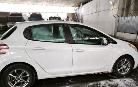 Peugeot 208 II, 2013 год, 450 000 рублей, 4 фотография