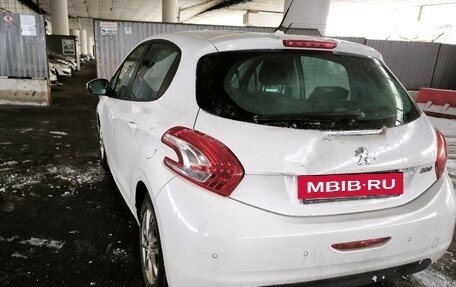 Peugeot 208 II, 2013 год, 450 000 рублей, 5 фотография