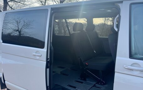 Volkswagen Caravelle T6 рестайлинг, 2021 год, 3 800 000 рублей, 6 фотография