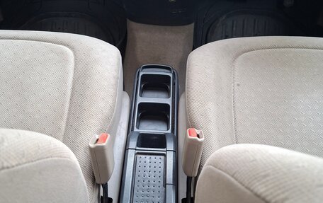 Toyota Ractis I, 2005 год, 600 000 рублей, 13 фотография