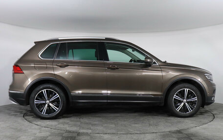 Volkswagen Tiguan II, 2017 год, 2 999 000 рублей, 4 фотография