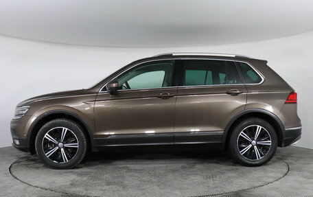 Volkswagen Tiguan II, 2017 год, 2 999 000 рублей, 8 фотография