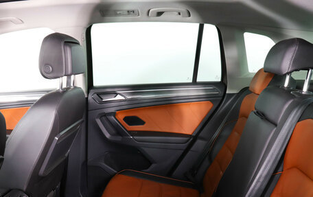 Volkswagen Tiguan II, 2017 год, 2 999 000 рублей, 12 фотография