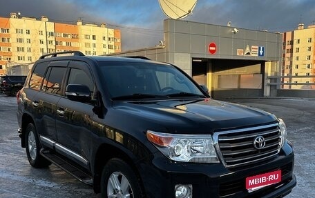Toyota Land Cruiser 200, 2013 год, 4 700 000 рублей, 1 фотография