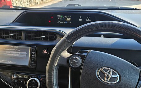 Toyota Aqua I, 2017 год, 990 000 рублей, 3 фотография