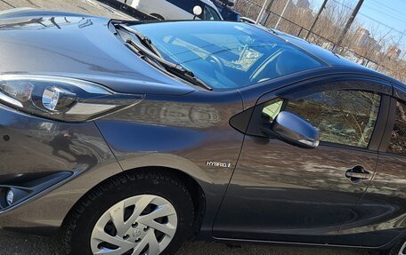 Toyota Aqua I, 2017 год, 990 000 рублей, 2 фотография