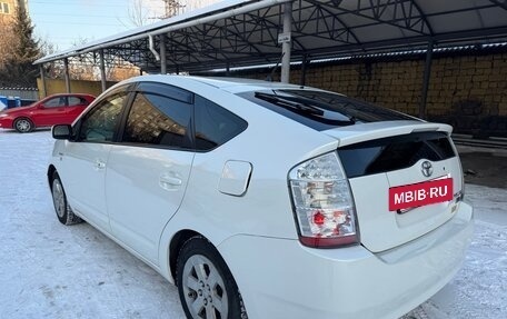 Toyota Prius, 2006 год, 700 000 рублей, 2 фотография