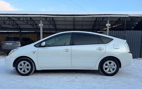 Toyota Prius, 2006 год, 700 000 рублей, 8 фотография