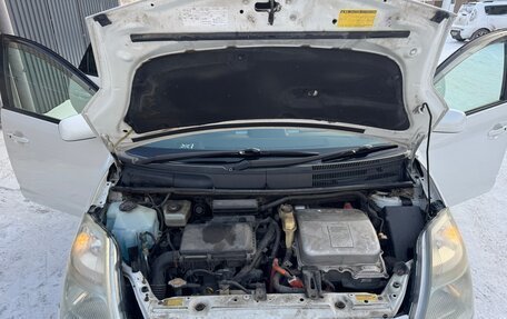 Toyota Prius, 2006 год, 700 000 рублей, 23 фотография