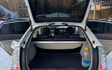 Toyota Prius, 2006 год, 700 000 рублей, 24 фотография