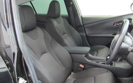 Toyota Prius IV XW50, 2022 год, 1 710 020 рублей, 6 фотография