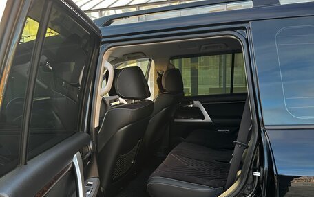 Toyota Land Cruiser 200, 2013 год, 4 700 000 рублей, 7 фотография