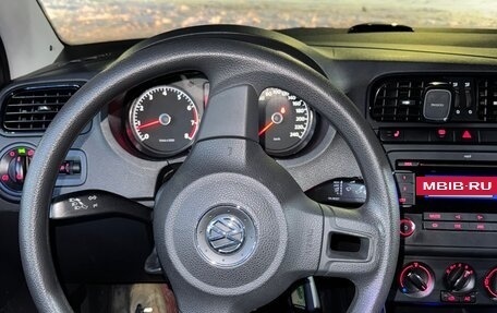 Volkswagen Polo VI (EU Market), 2012 год, 909 999 рублей, 11 фотография